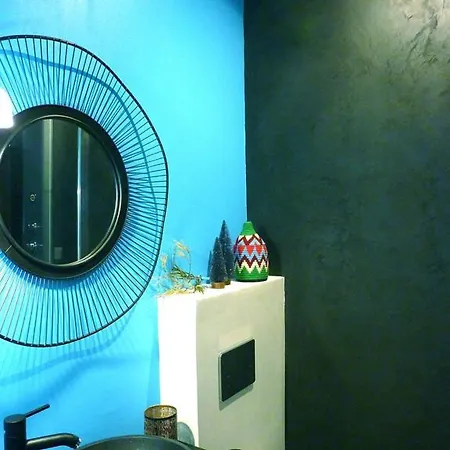 La Maison Narbonnaise Bed & Breakfast 3*