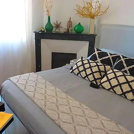 Bed & Breakfast La Maison Narbonnaise